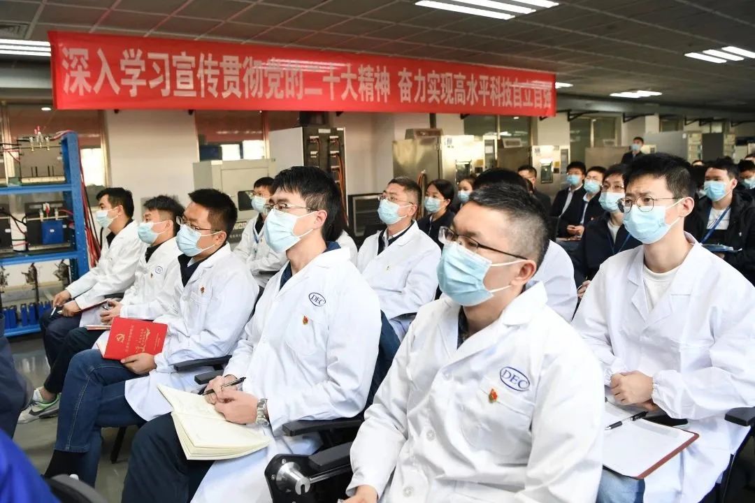 B6AEBC6EAD06CF03925E05C59C9_6C4CA193_1EF86