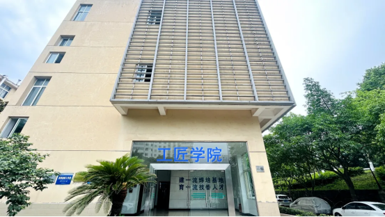 B0BD4CC354A006CCAE49BC695A2_010F9AD7_A8DC5